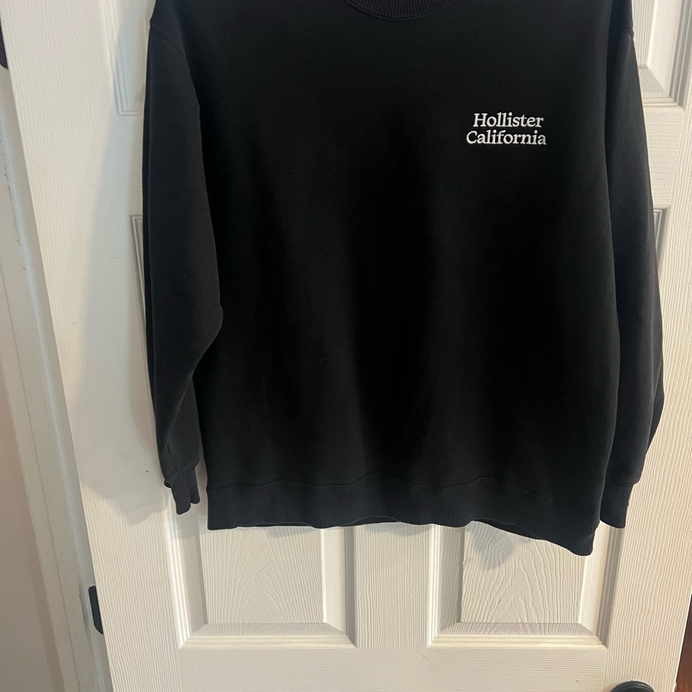 Hollister Black Crewneck Logo Pullover
